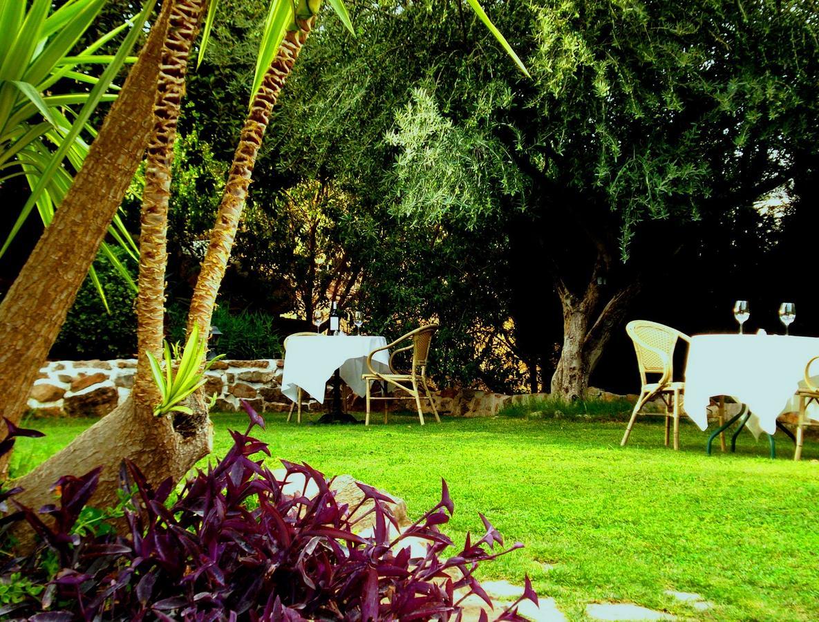 Hotel Cortijo De Salia 알카우씬 외부 사진