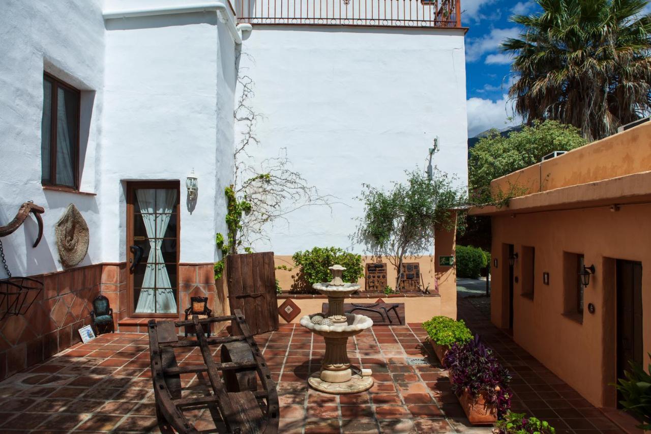 Hotel Cortijo De Salia 알카우씬 외부 사진